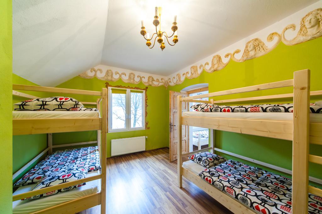 Hostel Krokus Karpacz Ruang foto